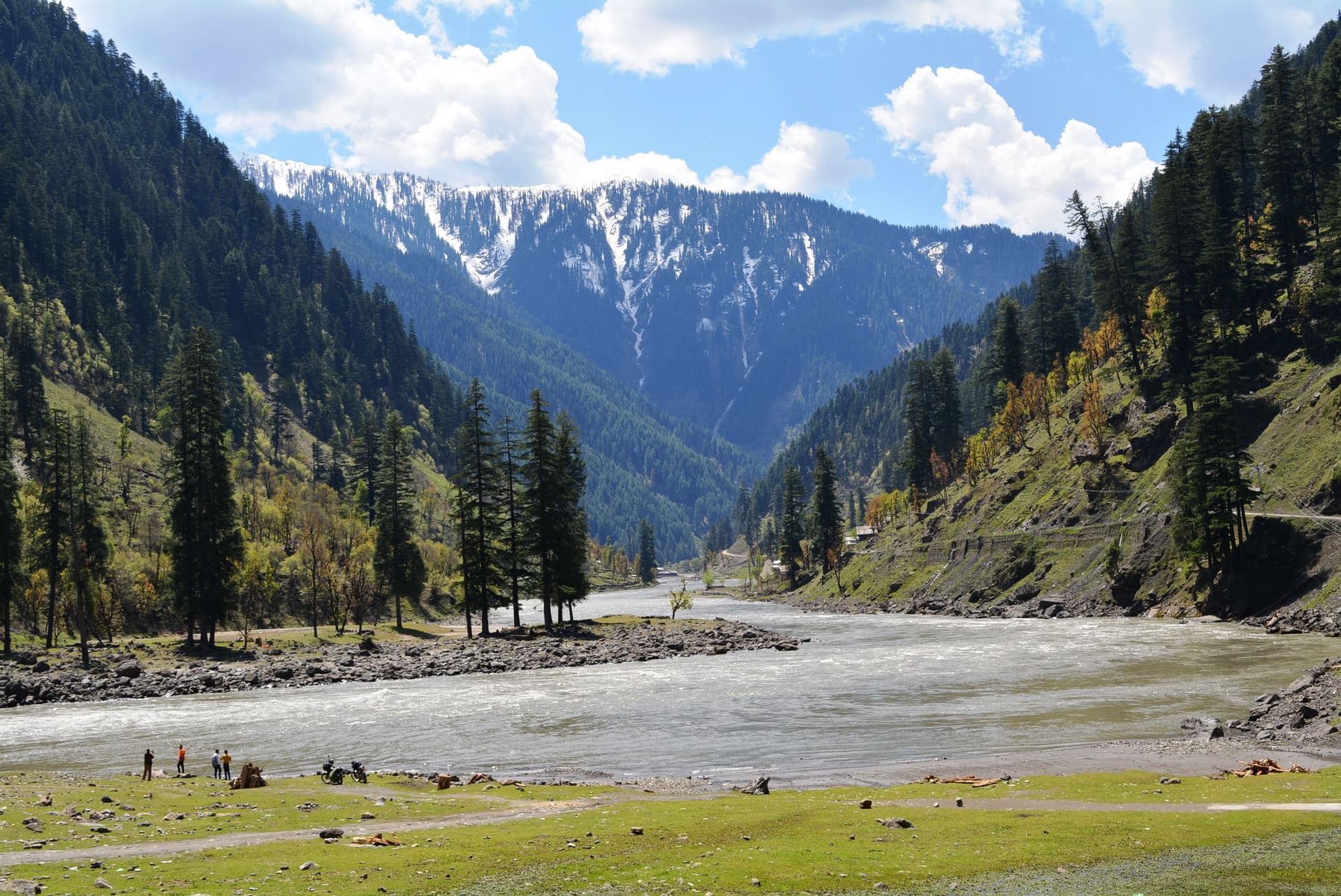 Kel-Azad_Kashmir.jpg